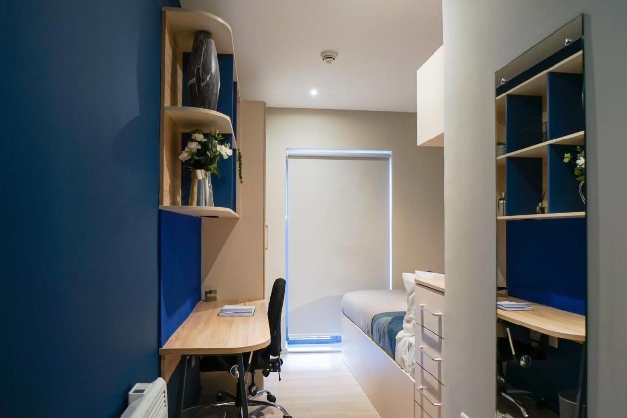 Bright Modern Studios And Private Bedrooms With Shared Kitchen At Straits Meadow Near Edinburgh City Centre Edimburgo Exterior foto
