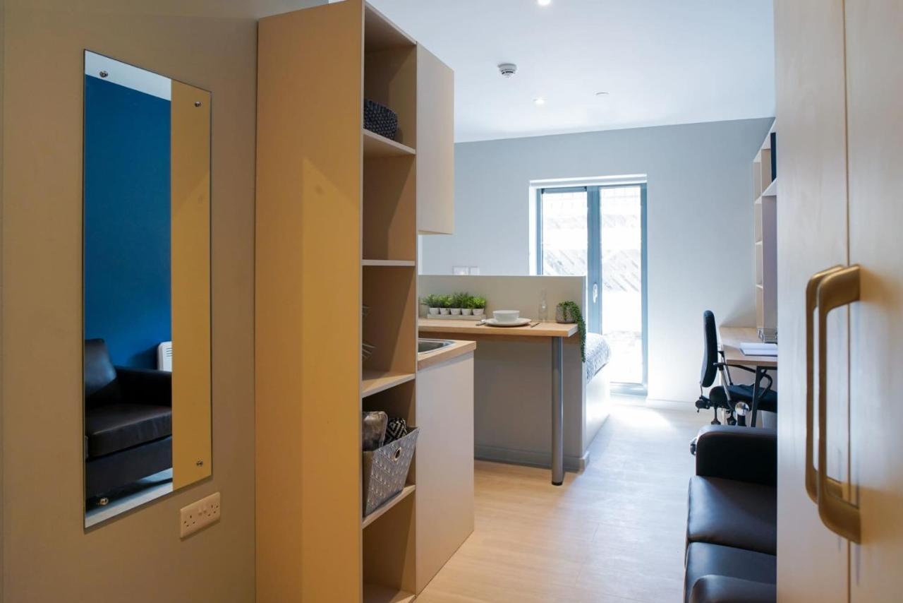 Bright Modern Studios And Private Bedrooms With Shared Kitchen At Straits Meadow Near Edinburgh City Centre Edimburgo Exterior foto